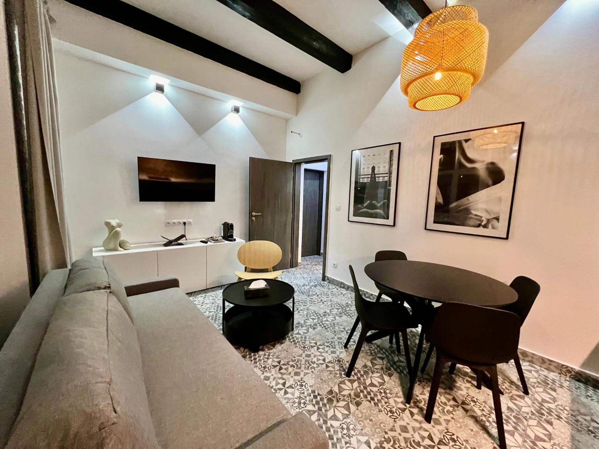 Great Living Apartments การ์โลวีวารี ภายนอก รูปภาพ